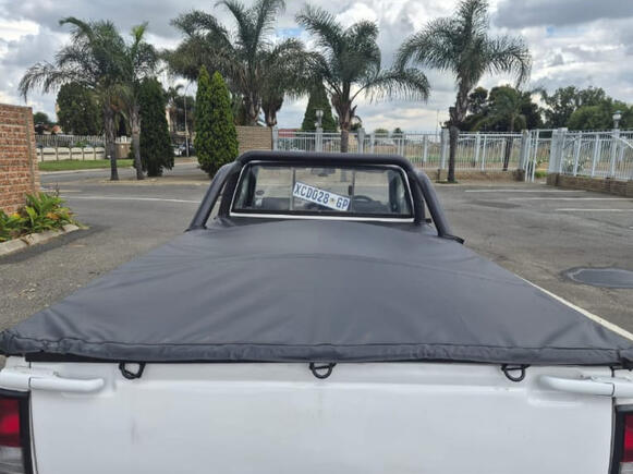 NISSAN HARDBODY LONG WHEEL BASE BAKKIE