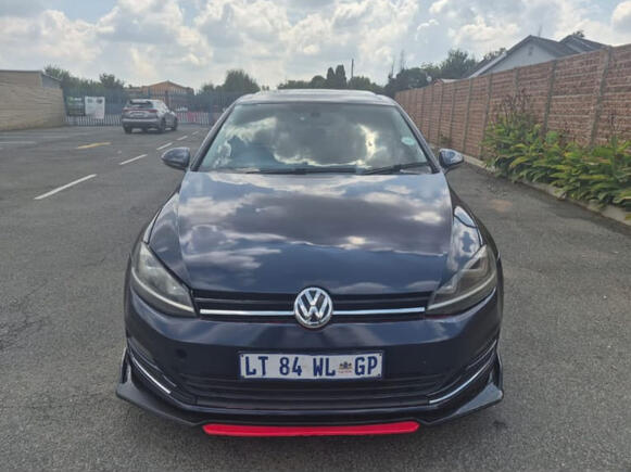 2016 VW GOLF 7 TSI DSG WITH SUNROOF