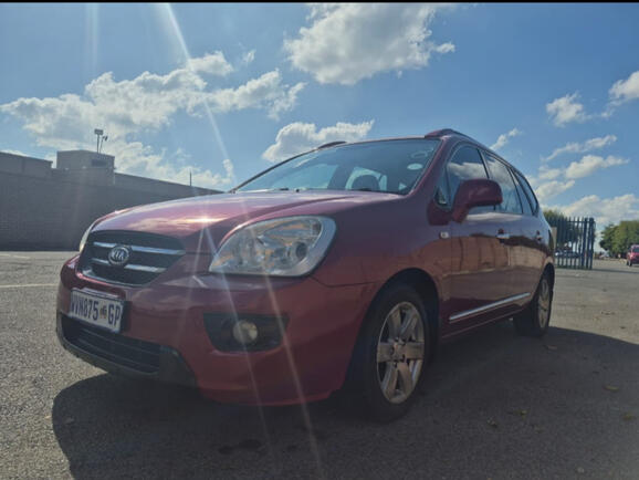 2008 KIA CLARENS MANUAL PETROL 7 SEATER